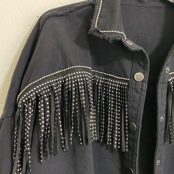 New! NWOT Casual Frayed Black Denim Jacket Studded Fringe - Picture 4 of 10